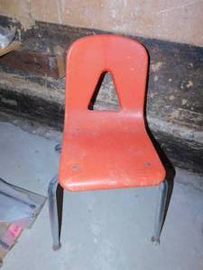 lot 37 image: Vintage Orange Hard Plastic and Metal Chair