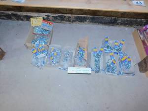 lot 42 image: New Titan 20 x 4.0 mm Extra Heavy Choke Chain and Training Collars