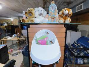 lot 50 image: New Stuffed Bears  New Baby Bathtub Safety Seat  New Bear Clock for Babys Room