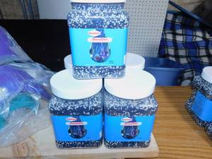 lot 68 image: 5 New Seachem Containers of Sea Gels