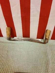 lot 61 image: Draw knife