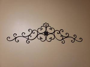 lot 15 image: Decorative Wall Hanging