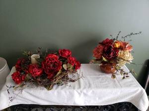 lot 25 image: Faux Flower Arrangements