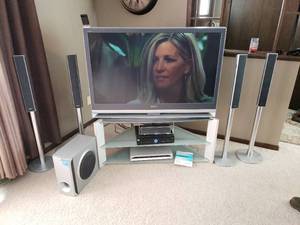 lot 39 image: Sony Surround Sound System