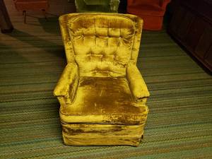 lot 62 image: Vintage Chair