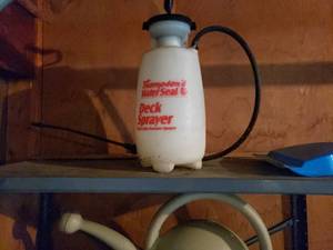 lot 80 image: Contents off Shelves