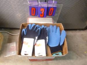 lot 30 image: Flat of new gloves. As shown.