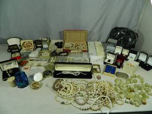 Assorted Jewelry