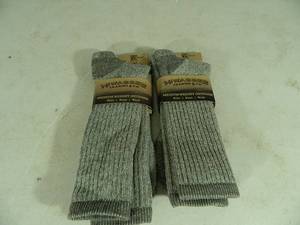 2 New Pair of Mens Merino Wool Socks