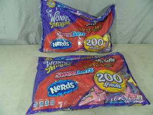 400 Pieces of Candy