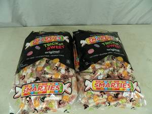 10 lbs of Smarties