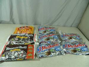 8 New Bags of Candy