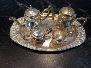 lot 5 image: Silver Tea Set no markings...