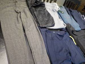 lot 16 image: XS and Small Leggings and Jeans A ...