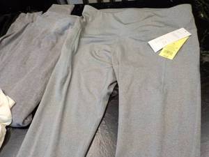 lot 17 image: Large Leggings and Top new with ta...