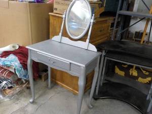 lot 39 image: Silver Wood Vanity with Mirror 28 x...