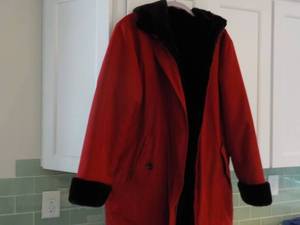 lot 25 image: Ladies Winter Coat size M...
