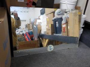 lot 27 image: Decorative Mirror 30 x 18 can be h...
