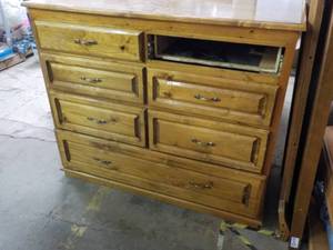 lot 34 image: Wood Cabinet, looks homemade 25 x ...