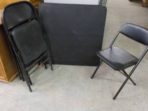 lot 40 image: Card Table and 4 Chairs...