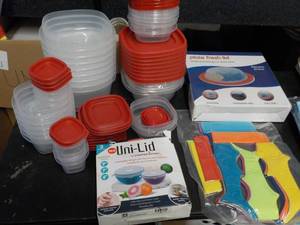 lot 121 image: Storage for Food and Otherwise...