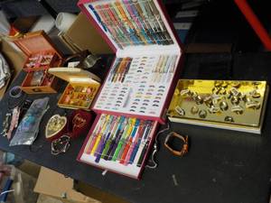 lot 97 image: Jewelry Lot...