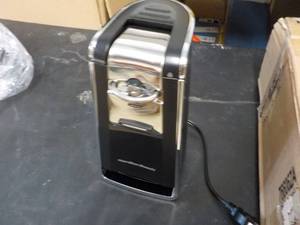 lot 135 image: Hamilton Beach Electric Can Opener...