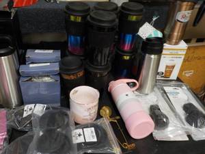 lot 138 image: Drinkware...
