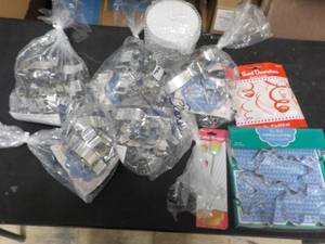lot 163 image: Ann Clark Cookie Cutters and Vacuum...