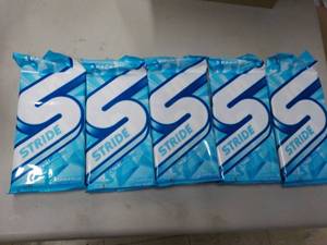 lot 188 image: 5 - 3 packs of 14 Sticks Stride Icy...