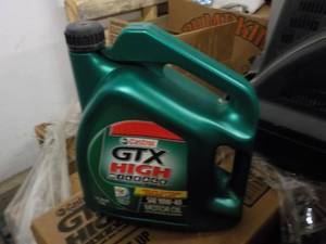 lot 238 image: 1 Gallon GTX High Milage SAE10W-40 ...