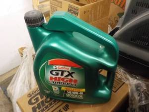 lot 243 image: 1 Gallon GTX High Milage SAE10W-40 ...