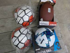 lot 267 image: Sports Balls...