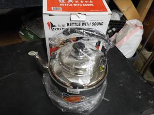 lot 273 image: YIXINJINGPIN Kettle with Sound...