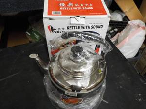 lot 276 image: YIXINJINGPIN Kettle with Sound...