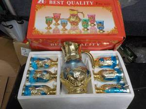 lot 279 image: 7 Piece Pitcher and Glass Set...
