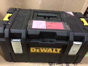 lot 9 image: TOUGHSYSTEM 22 in. Medium Tool Box by DEWALT in good condition 