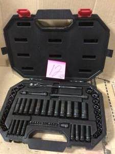 lot 12 image: 38 in. Drive 100-Position Universal SAE and Metric Mechanics Tool Set (60-Piece) by Husky in good condition 