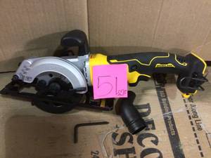 lot 51 image: ATOMIC 20-Volt MAX Cordless Brushless 4-12 in. Circular Saw (Tool-Only) by DEWALT in good condition 
