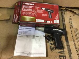 lot 55 image: Vibration Damped Medium Stroke Air Hammer by Husky in good condition 
