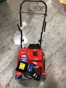 lot 109 image: Power Clear 518 ZE 18 in. Single-Stage Gas Snow Blower by Toro in good conditions