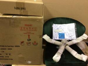 Ilia Green Swivel Task Chair in good condition&nbsp