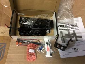 Automatic Gate Lock for Single and Dual Swing Gate Openers by Mighty Mule in good condition&nbsp