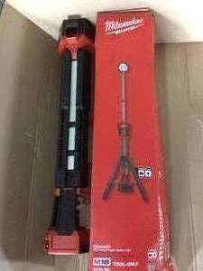 lot 10 image: M18 18-Volt Lithium-Ion Cordless Rocket Dual Power Tower Light (Tool-Only) by Milwaukee in good condition 