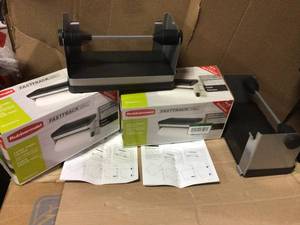 lot 21 image: FastTrack Garage Wall Storage Slat Panel System Paper Towel Holder by Rubbermaid in good condition 