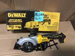 lot 24 image: ATOMIC 20-Volt MAX Cordless Brushless 4-12 in. Circular Saw (Tool-Only) by DEWALT Missing parts