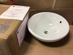 lot 68 image: Glacier Bay 13-0065-W Square Vitreous China Vessel Sink in White in good condition