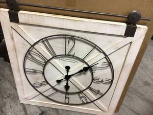lot 94 image: 29 in. x 27 in. Farmstead Barn Door Clock by FirsTime & Co. in good condition