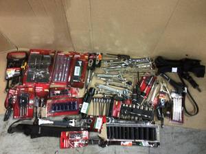 BIG MIX LOT OF HUSKY TOOLS & MISC.