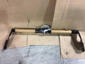 Curt Class 3 Trailer Hitch with 2in. Receiver in good condition